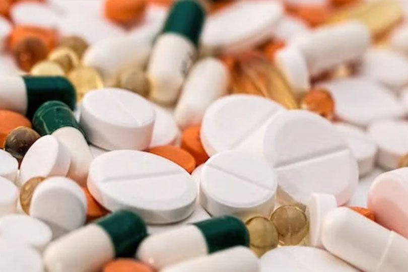 പാരസെറ്റാമോള്‍, അമോക്‌സിലിന്‍ ഉള്‍പ്പടെ 35 അവശ്യമരുന്നുകളുടെ വില കുറയ്ക്കാന്‍ കേന്ദ്ര സര്‍ക്കാര്‍ തീരുമാനം.